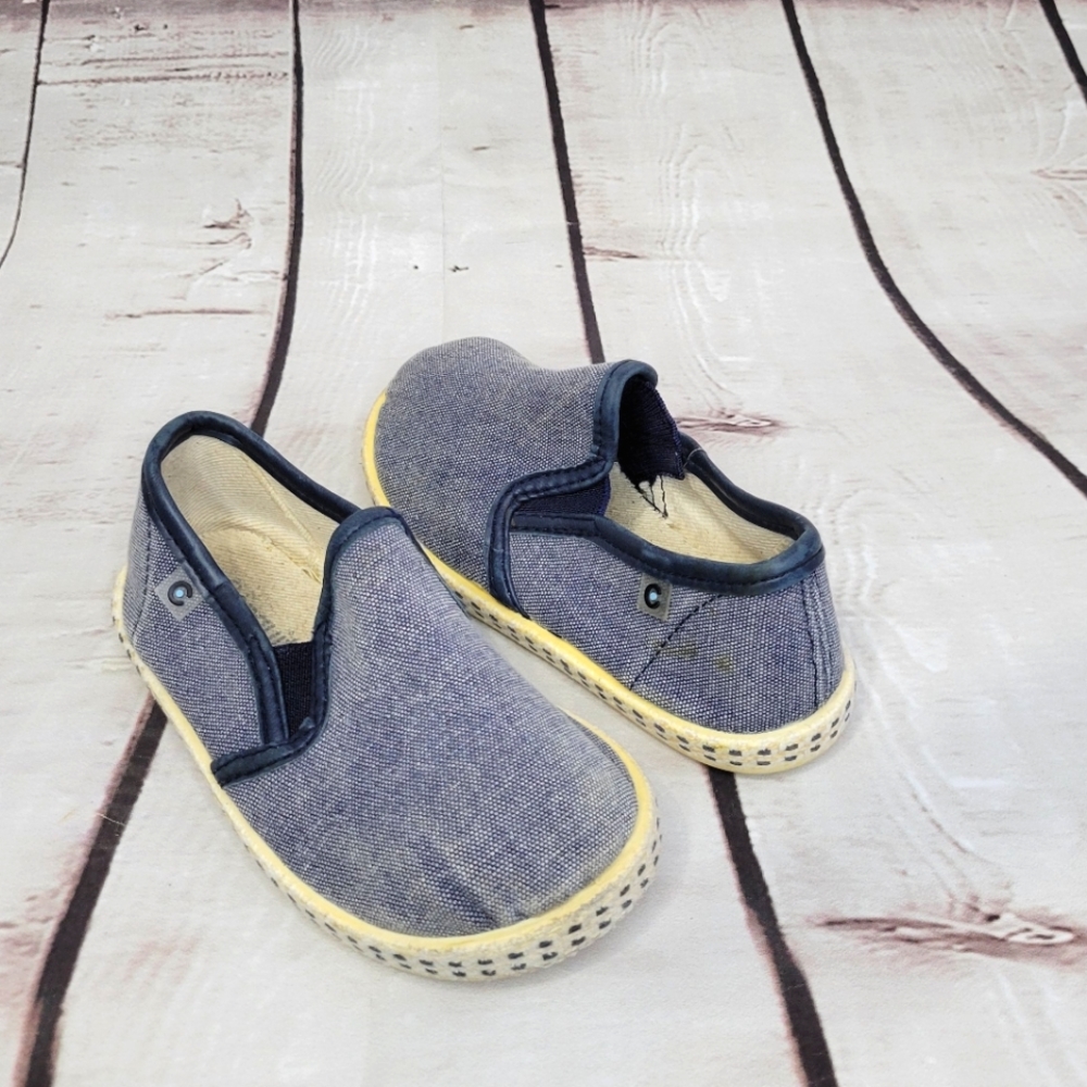 Blue LightWash Canvas Shoed